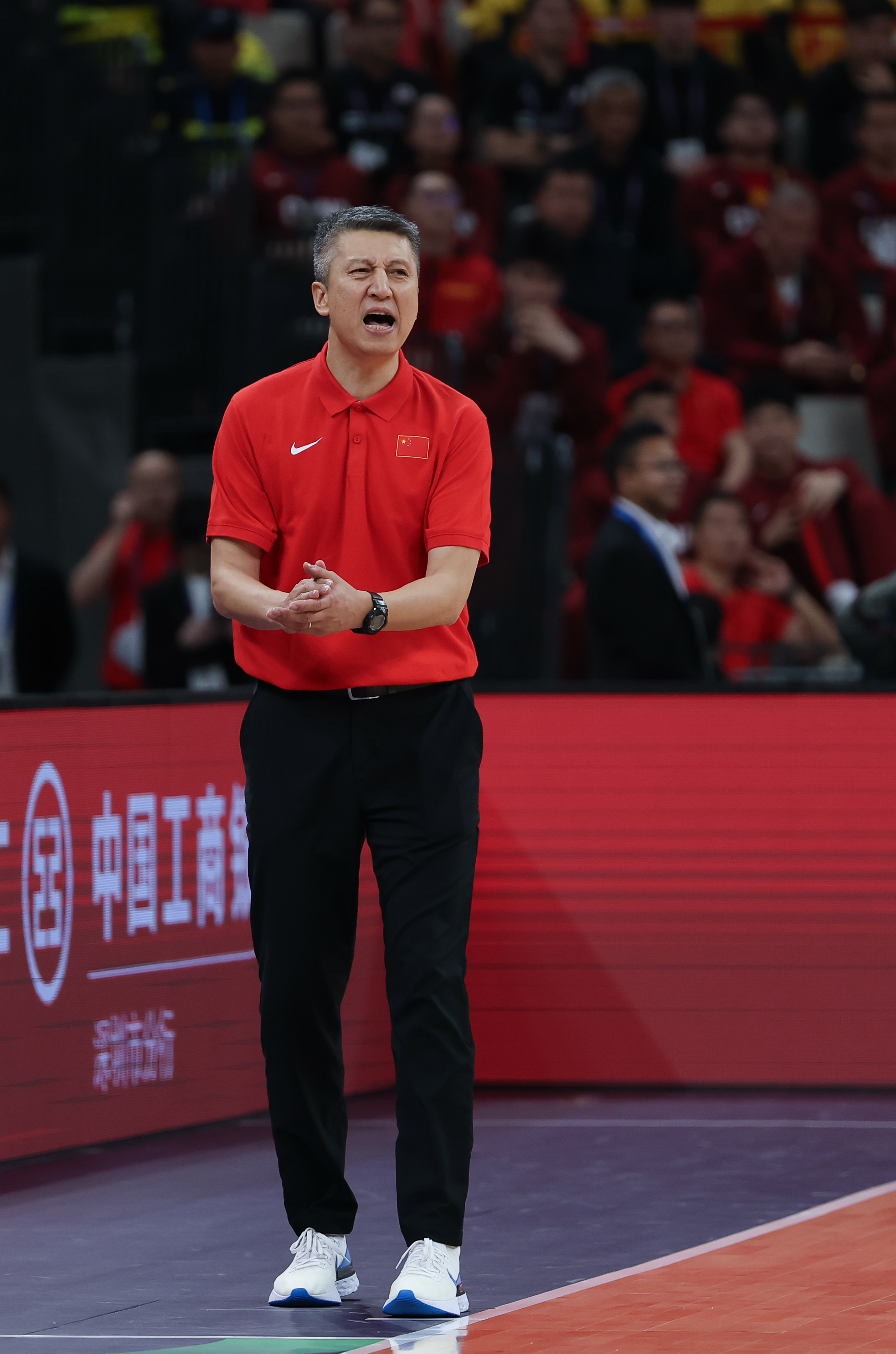 关于亚洲明星对抗赛再掀篮球热潮，精彩不容错过的信息