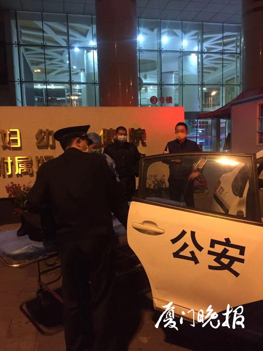 厦门警车维修途经开模厂楼身斗