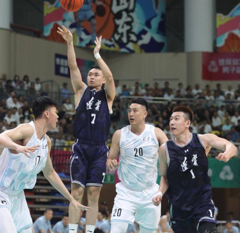 包含韩德君17+14辽宁险胜宁波原帅20分山西胜上海的词条