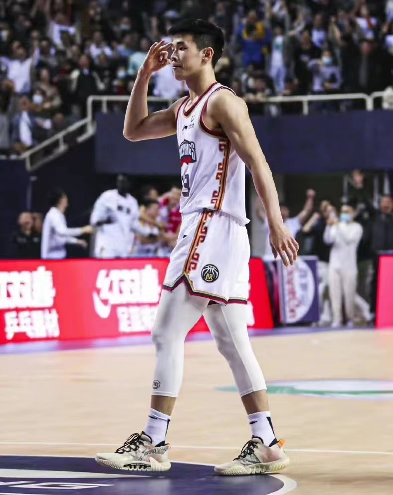 包含林葳未被NBA选中但有球队有意邀请他出战夏联的词条
