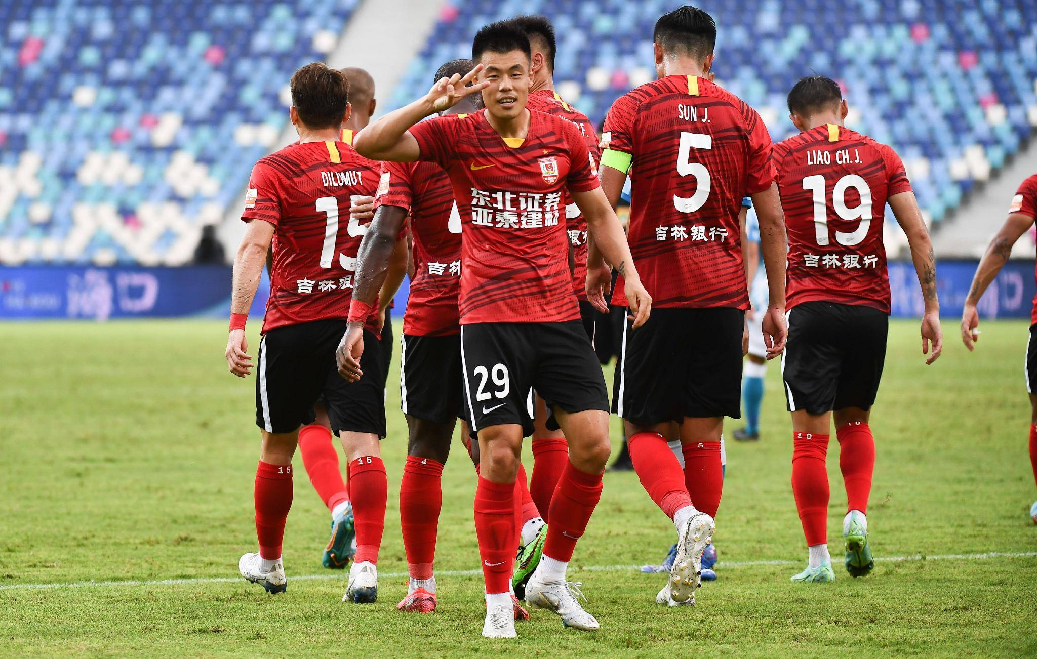 包含国安公布两将伤情：中超大将+门将无缘京沪大战的词条