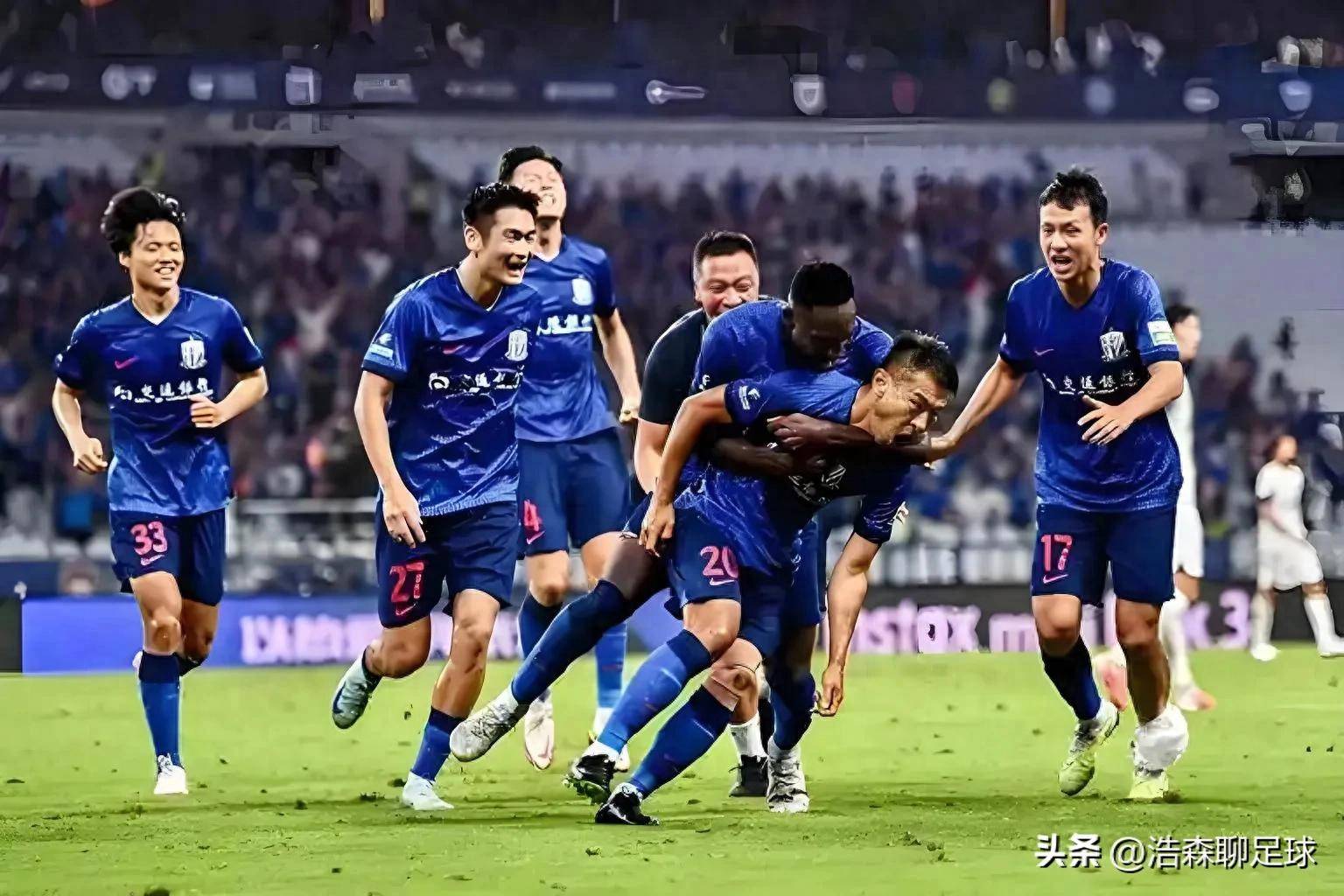 亚冠赛场，申花球迷为对手鼓掌，反遭日本球迷殴的简单介绍