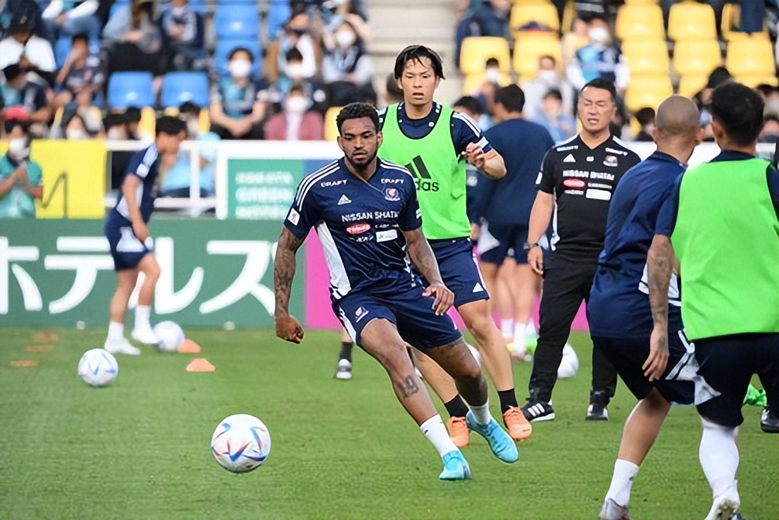 清水饭田霸气出击，亚冠路上势不可挡